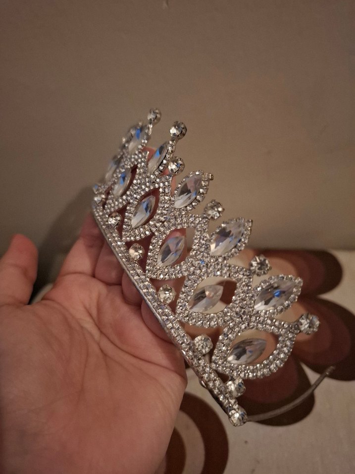 Beyaz Parlak Taşlı Düğün Tacı - Görsel 4