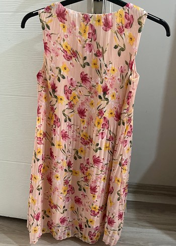 xs Beden defacto Pembe Çiçekli Pliseli elbise xs beden geniş kesim rahat