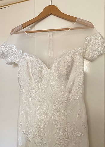 Viola Chan Tasarımı Dantel İşlemeli V Yaka Prenses Gelinlik - Görsel 2