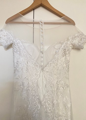 Viola Chan Tasarımı Dantel İşlemeli V Yaka Prenses Gelinlik - Görsel 3