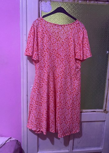 LC Waikiki Pembe Çiçek Desenli Salaş Midi Elbise