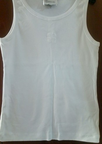 Beyaz tshirt