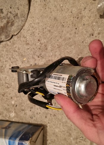 Beyaz Gri Elektrikli Süpürge Motoru - Görsel 3