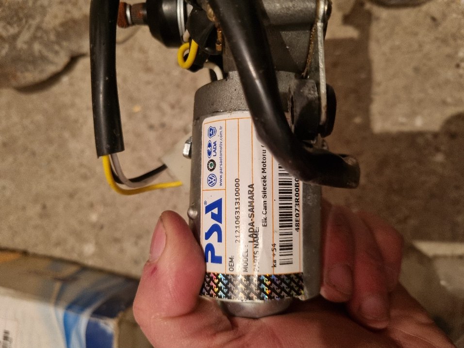 Beyaz Gri Elektrikli Süpürge Motoru - Görsel 2