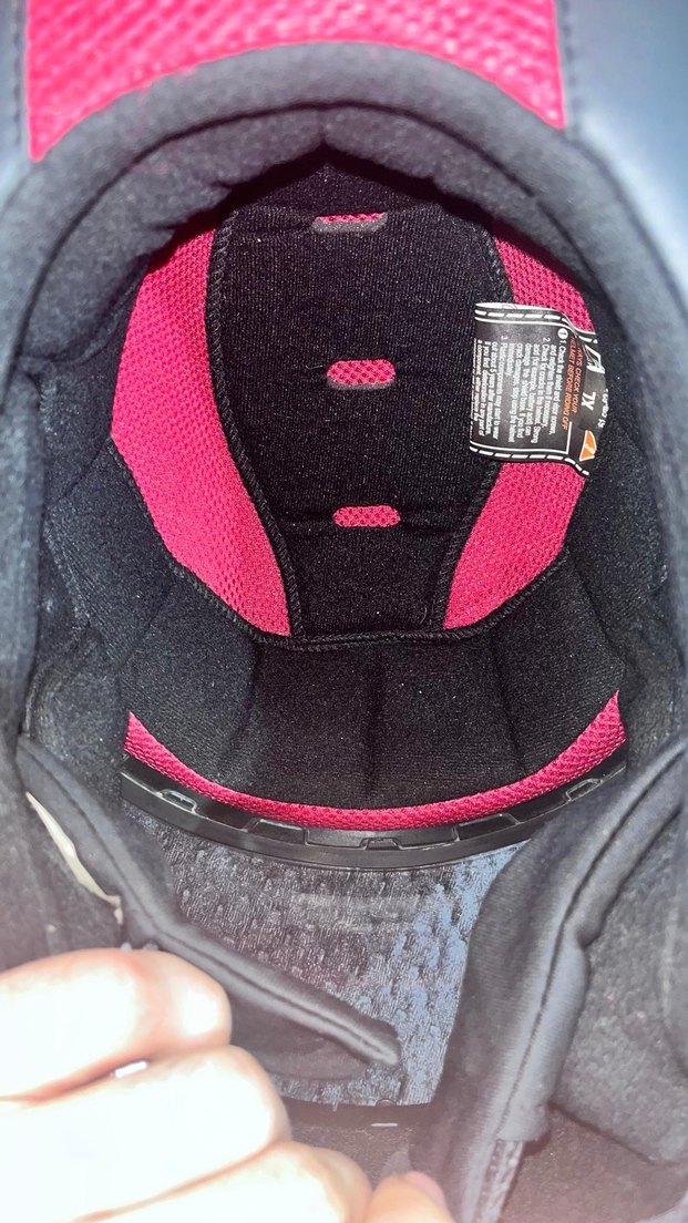 Kilitli Siyah Desenli  Motosiklet Kaskı - Görsel 4