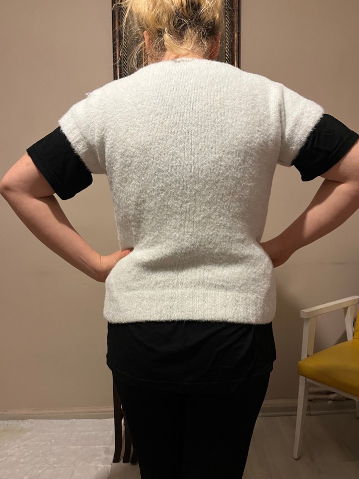 V Yaka Beyaz Örgü Kadın Süveter - Görsel 5