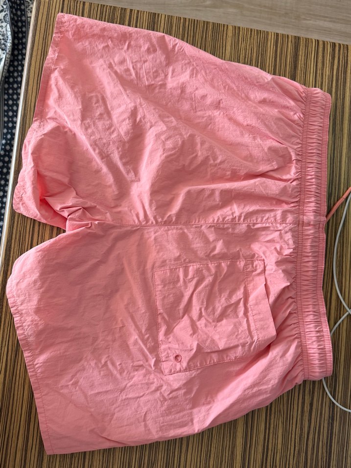 Düğmeli Pembe Erkek Yüzme Şortu - Görsel 2