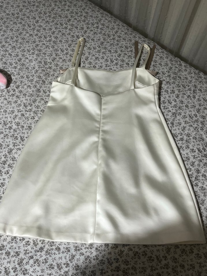 ZARA KISA SATEN KURDELE YÜZEYLİ ELBİSE - Görsel 5