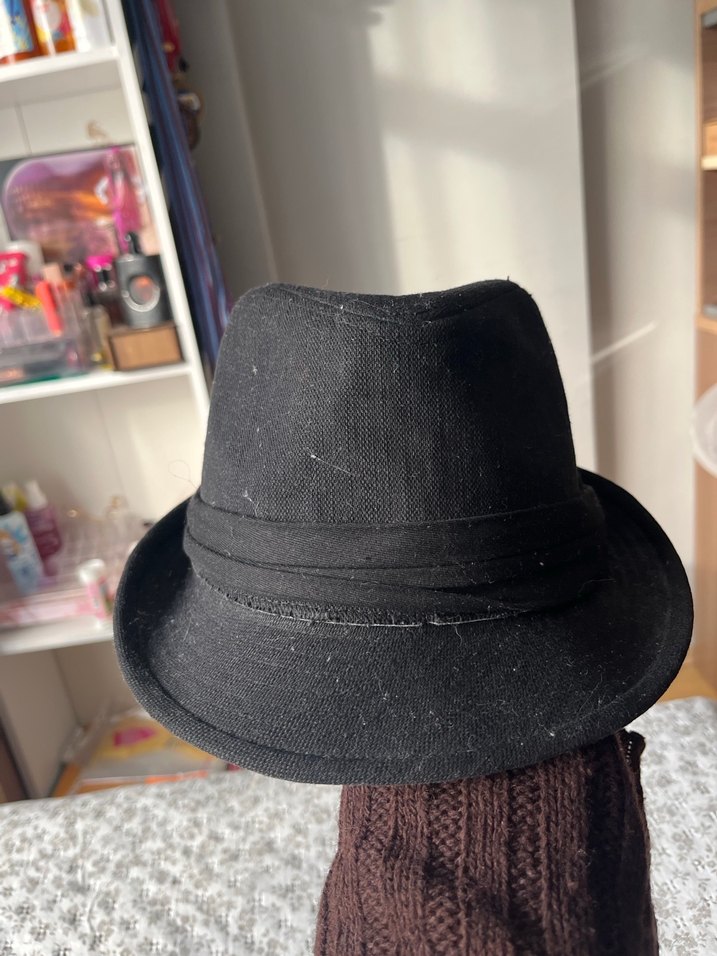 Kadın Siyah Keten Fırfırlı Şapka - Görsel 2