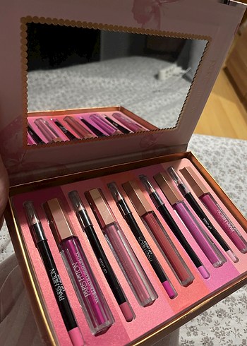 Paris Hilton Pastel Pembe Dudak Kontür Kiti - Görsel 3