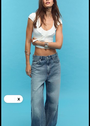 Stradivarius stradivarius Beyaz V Yakalı Crop Top