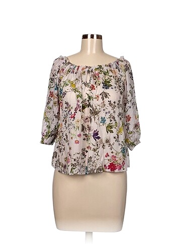 Stradivarius Bluz %70 İndirimli.