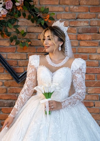 Uzun Kollu Kalp Yaka Prenses Gelinlik