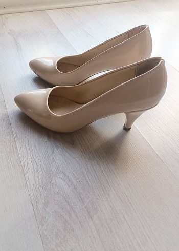 Trendyol & Milla Bej Stiletto Topuklu Kadın Ayakkabı