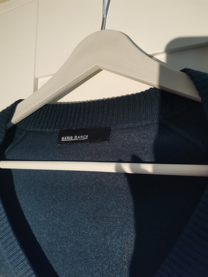 Mango V Yaka Uzun Kollu Kadın Kazak - Görsel 3