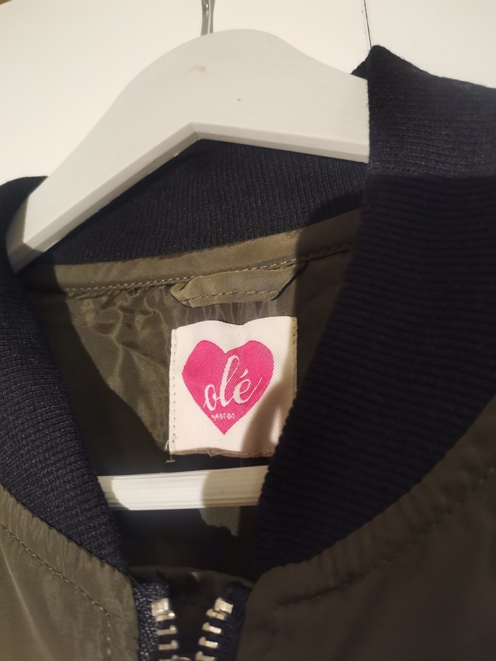 Koton Marka Haki Renk Baskılı Fermuarlı Ceket - Görsel 3