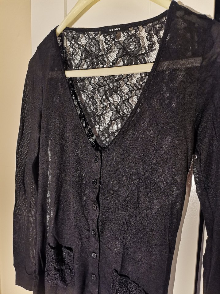 Koton Dantel Detaylı Siyah Hırka - Görsel 2