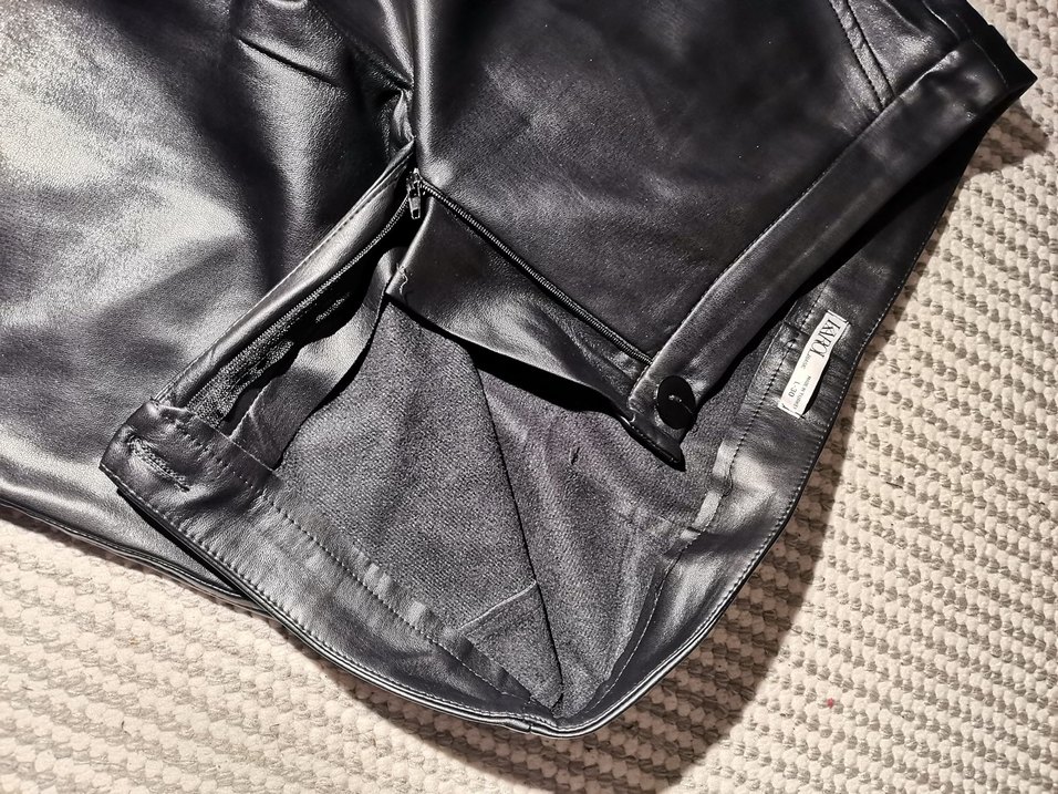 Kadın Siyah Deri Pantolon - Görsel 4