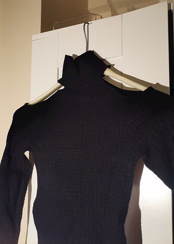 Zara Omzu Açık Boğazlı Siyah Kazak - Görsel 2