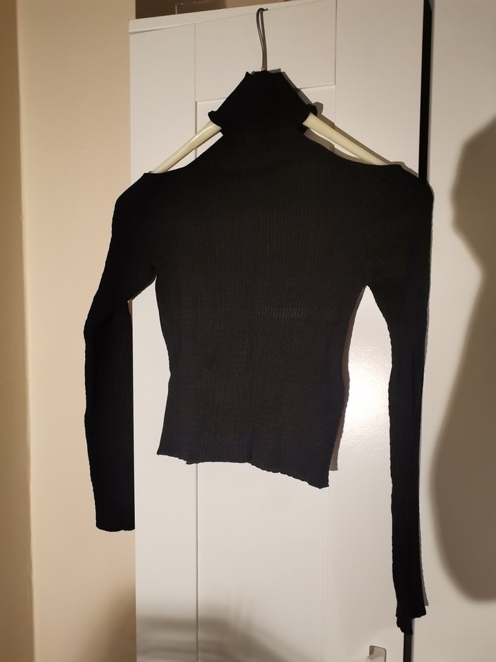 Zara Omzu Açık Boğazlı Siyah Kazak - Görsel 4