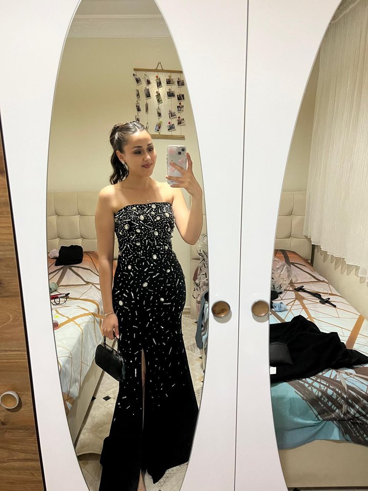 Siyah Straplez Uzun Payetli Abiye Elbise - Görsel 2