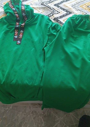 42 Beden Düğmeli Yeşil Kadın Sweatshirt
