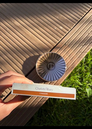 Charlotte Tilbury Bronzer - Görsel 3