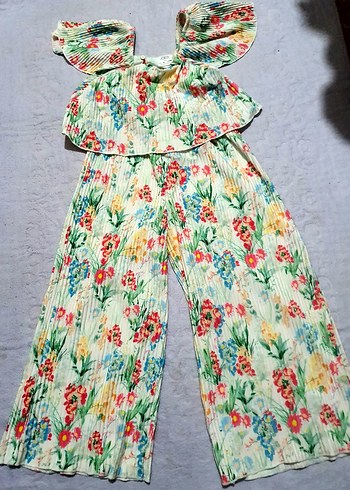 Zara ZARA Kız Çocuk Çiçek Desenli Pilili Bohem Tulum