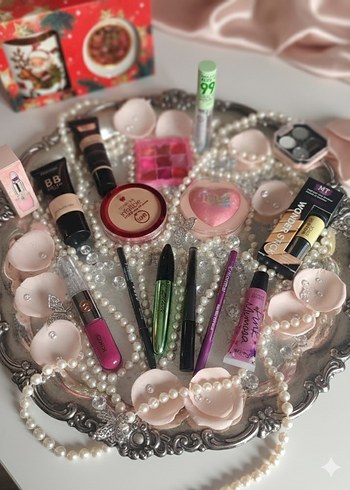 bir çanta dolusu makyaj malzemesi 15 adet ürün çanta hediye - Görsel 7