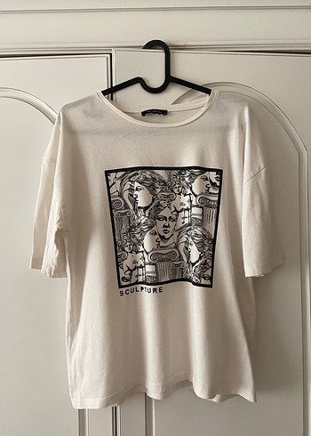 Beyaz Baskılı Oversize Tişört