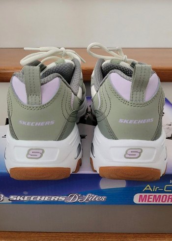 37 Beden Skechers D'Lites Spor Ayakkabı