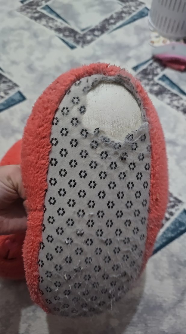 Kız Çocukları İçin Kırmızı Nakışlı Sıcak Ev Terliği - Görsel 3