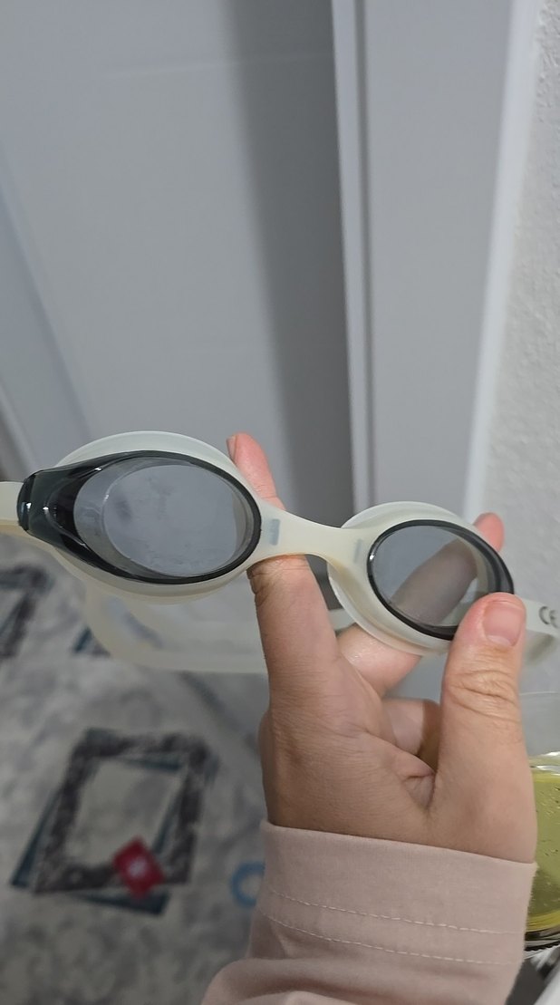 Beyaz Baskılı Mini Biker Yüzücü Gözlüğü - Görsel 4