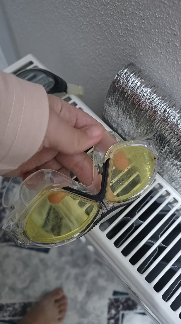 Beyaz Baskılı Mini Biker Yüzücü Gözlüğü - Görsel 2