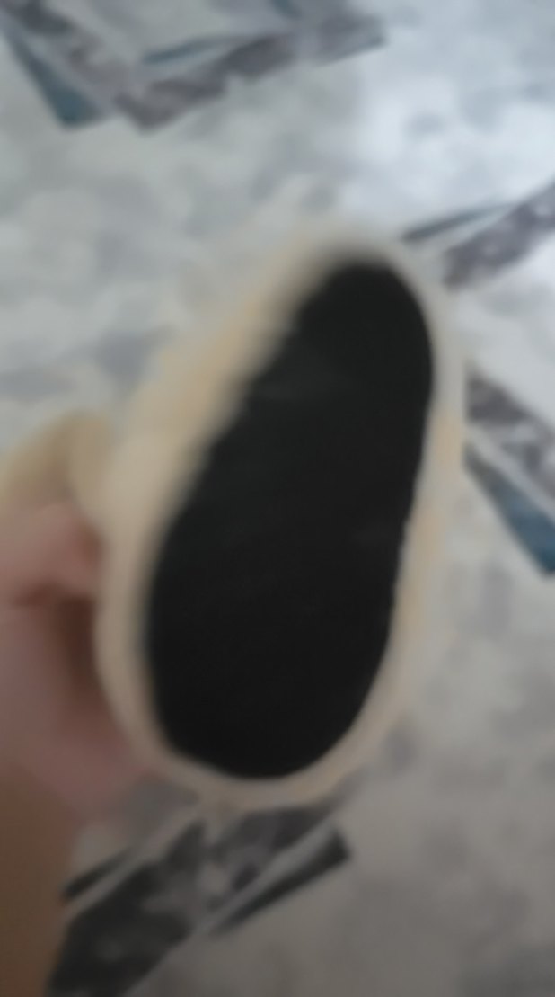 Kızlar için peluş detaylı bej terlik - Görsel 3