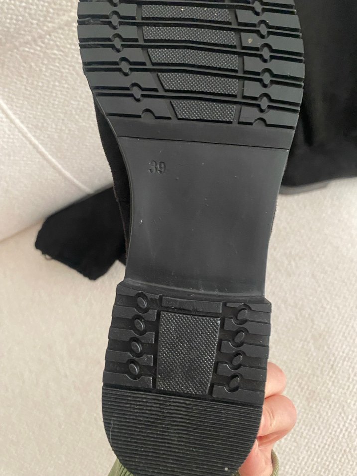 Siyah Süet Dizüstü Çizme Stiletto Topuklu - Görsel 4