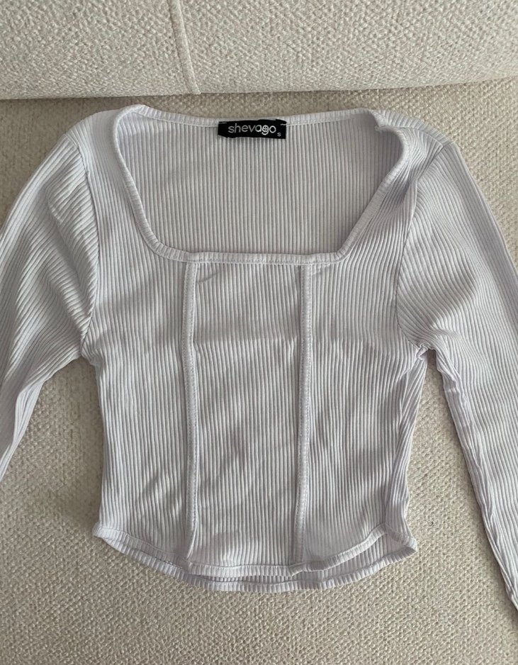 Nervür Detay Beyaz Kadın Bluz - Görsel 4