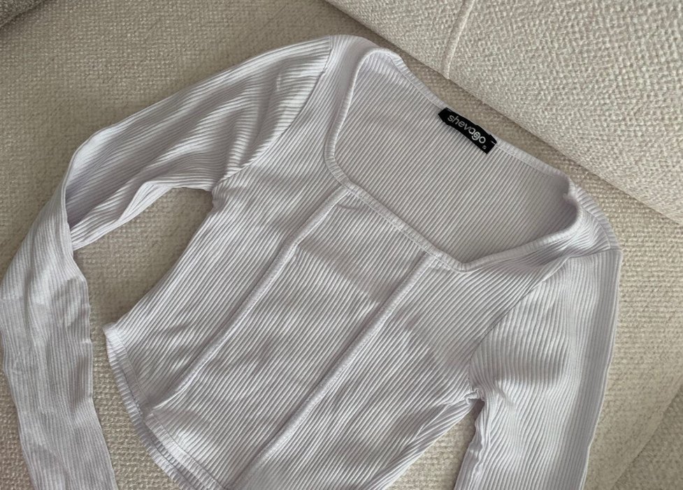 Nervür Detay Beyaz Kadın Bluz - Görsel 2