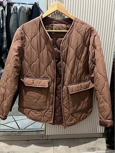 Zara Zara kapitone mont