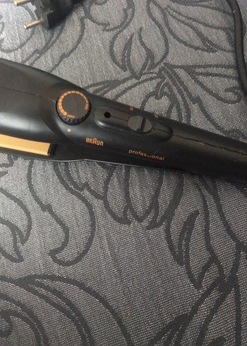 Braun Siyah Saç Düzleştirici Braun