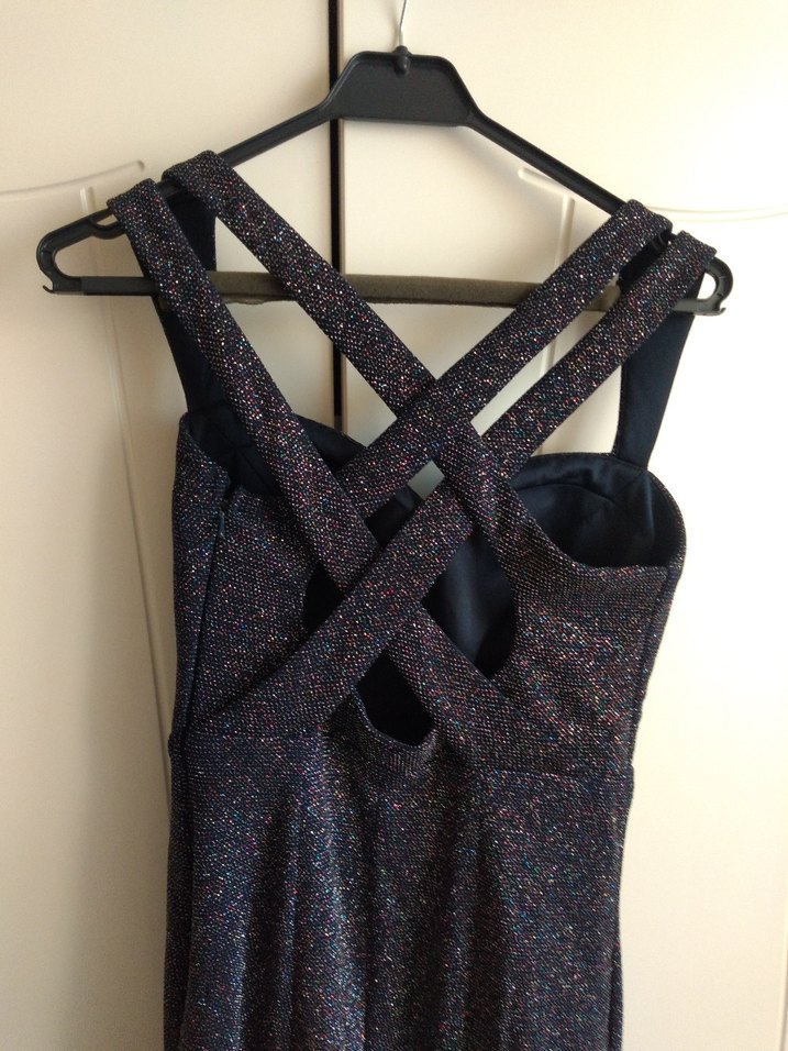 Parlak Mini V Yaka Askılı Elbise - Görsel 5