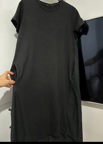 Siyah Kısa Kollu Salaş Midi Elbise - Görsel 3