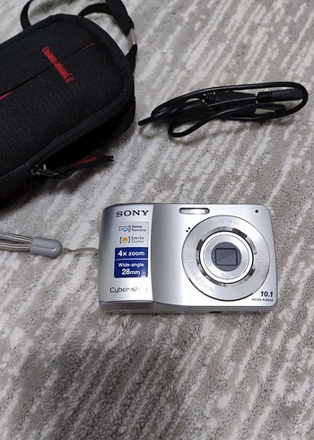 Sony Cyber-shot Gri Dijital Fotoğraf Makinesi
