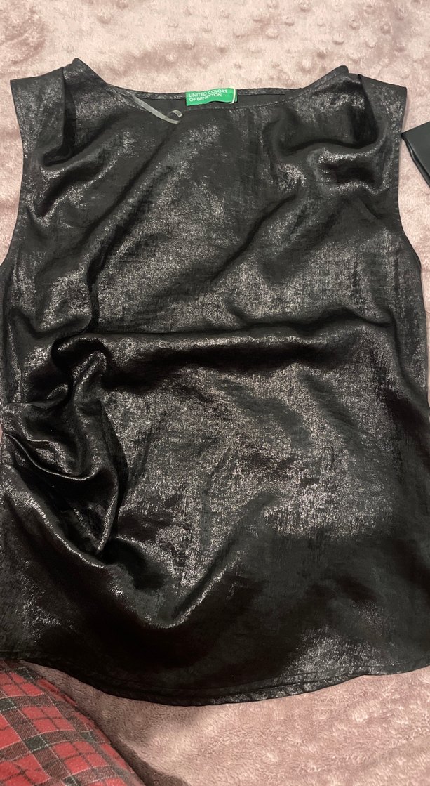 Drapeli Parlak Siyah Kolsuz Kadın Bluz - Görsel 2