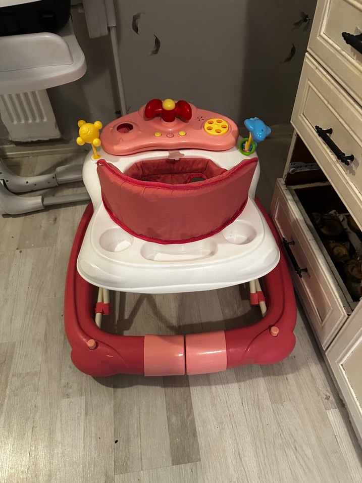 Pembe Renkli Bebek Yürüteci - Görsel 4