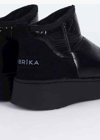 Siyah Platform Topuklu Kadın Lastik Bot - Görsel 4