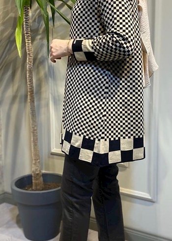 Gri Kareli Boğazlı Triko Kadın Kazak invee - Görsel 3