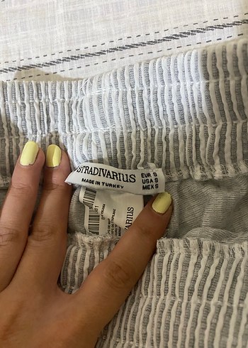 Gri Çizgili Pileli şort - Görsel 2