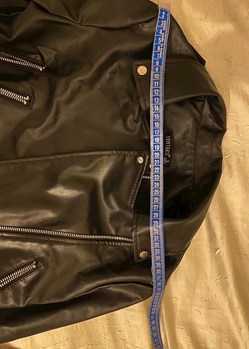 Siyah Parlak Deri Kemerli Biker Ceket