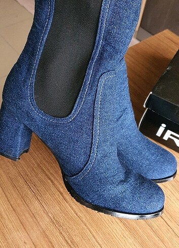 42 Beden Irmona lacivert Jean bot 42